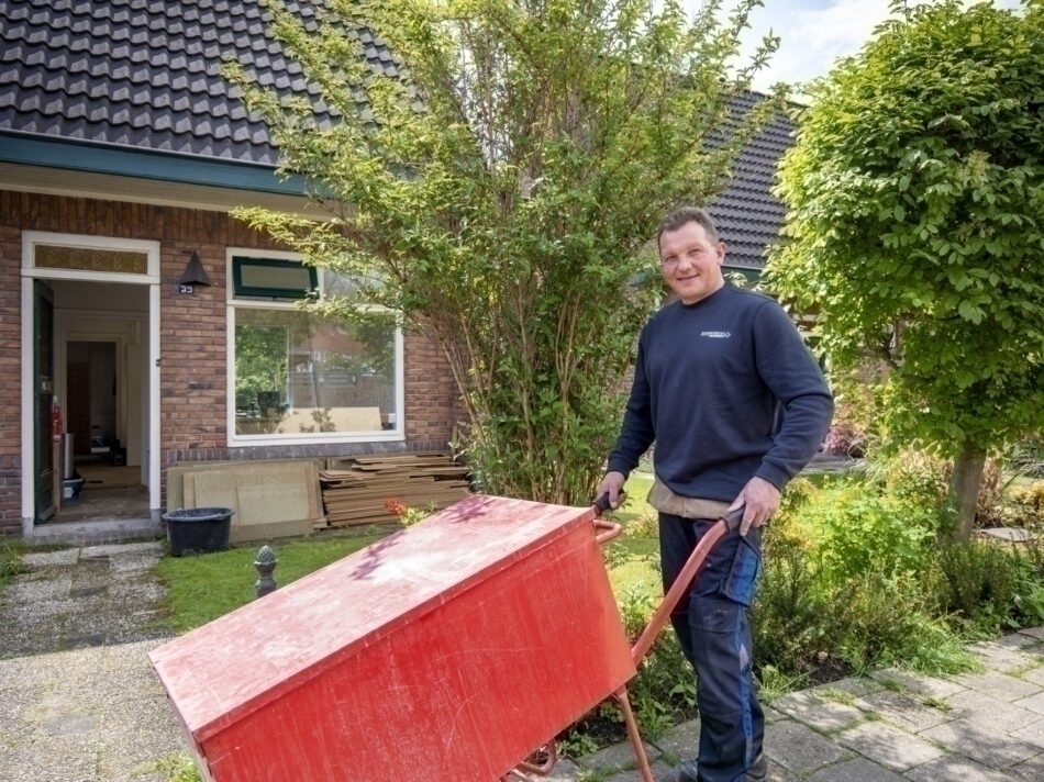 Okke met werkkar