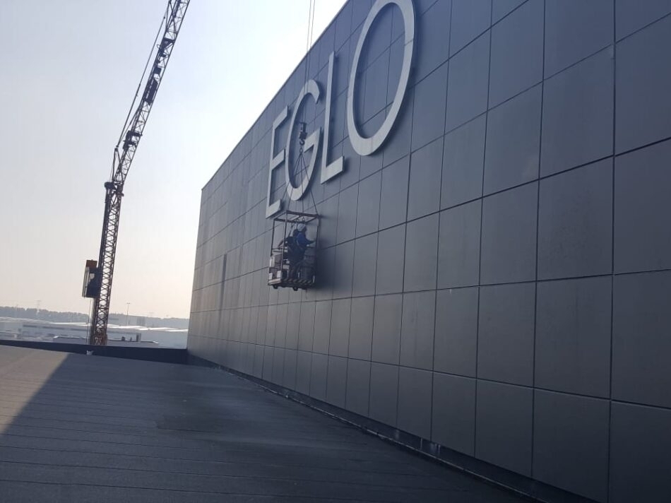 EGLO