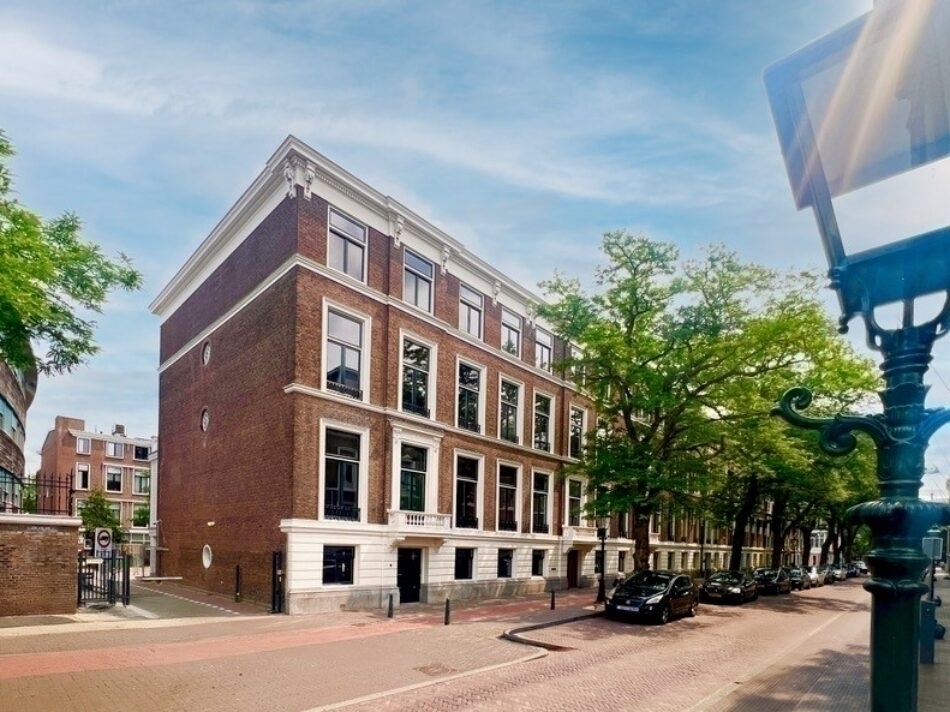 De Amalia, Den Haag